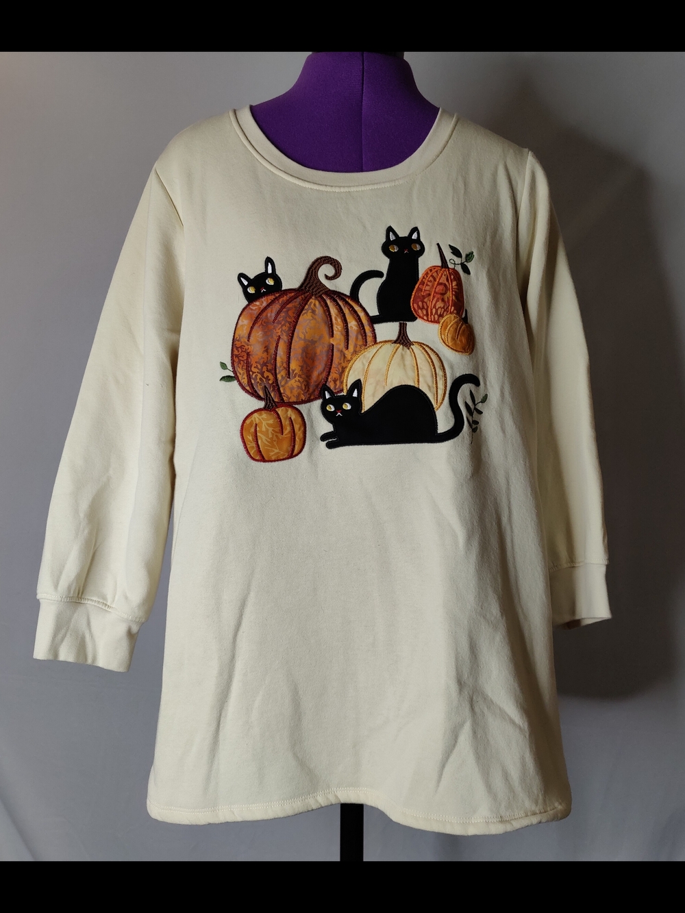 Cream Halloween Pumpkin & Black Cat Sweatshirt